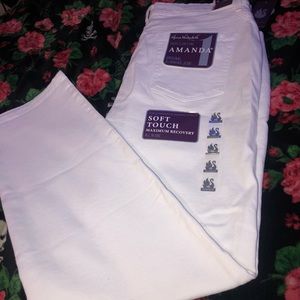 Gloria Vanderbilt Original slimming Jean